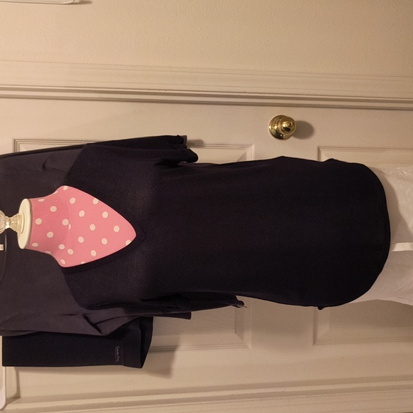 Korye Tunic Stretch Rayon V-Neck Short Sleeve - Picture 12 of 12